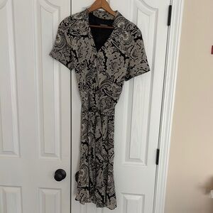 Ann Taylor Black and White Notched Collar Midi Dress